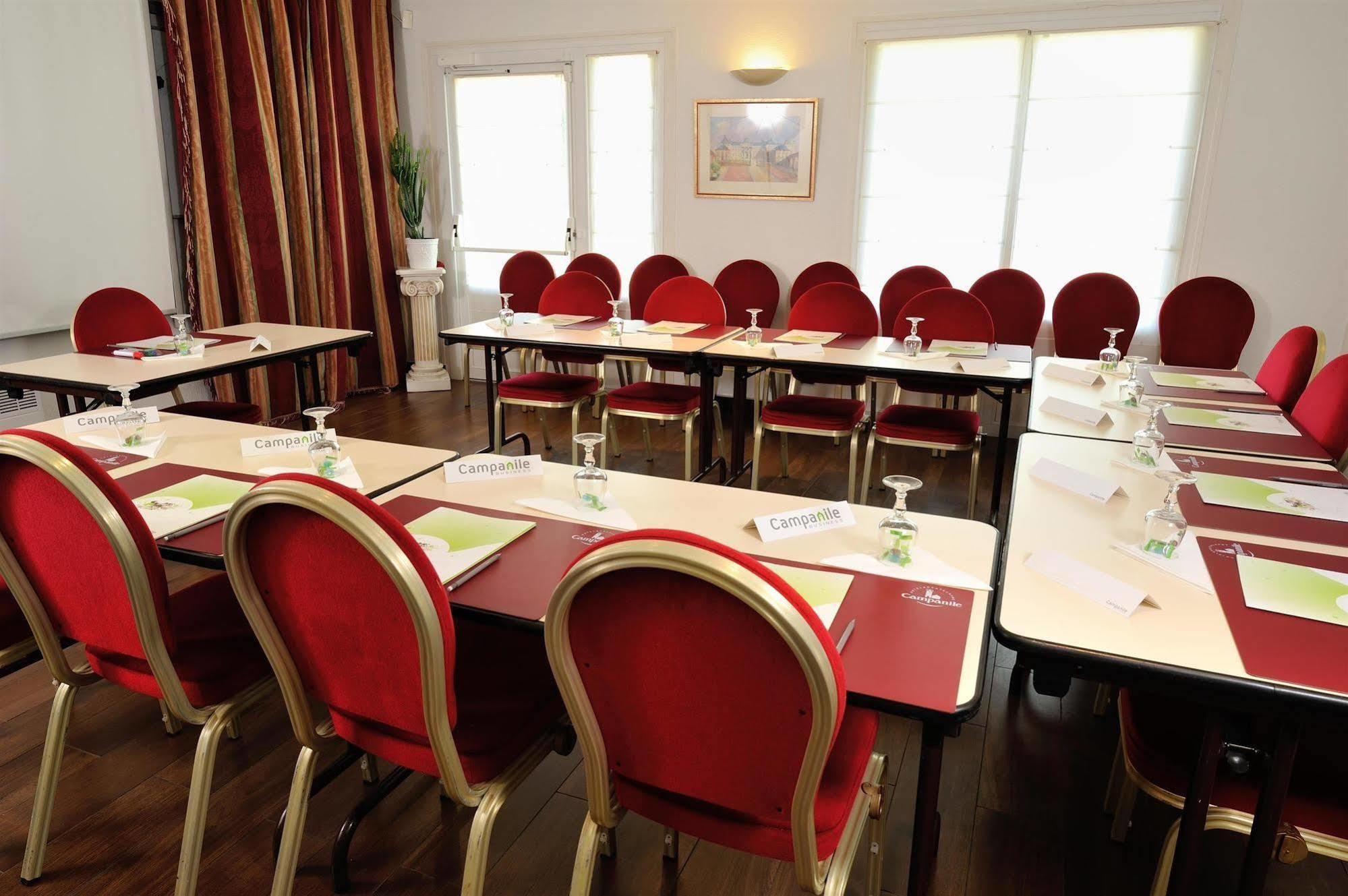Brit Hotel Confort Nancy Lunéville Exterior photo